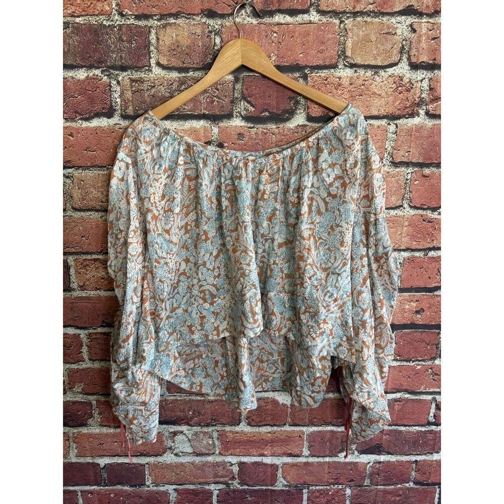 ANTHROPOLOGIE Women's Long-Sleeve Shirred Blouse Size Medium Blue Floral
